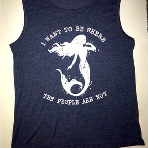 2 Tank Tops Womens Medium